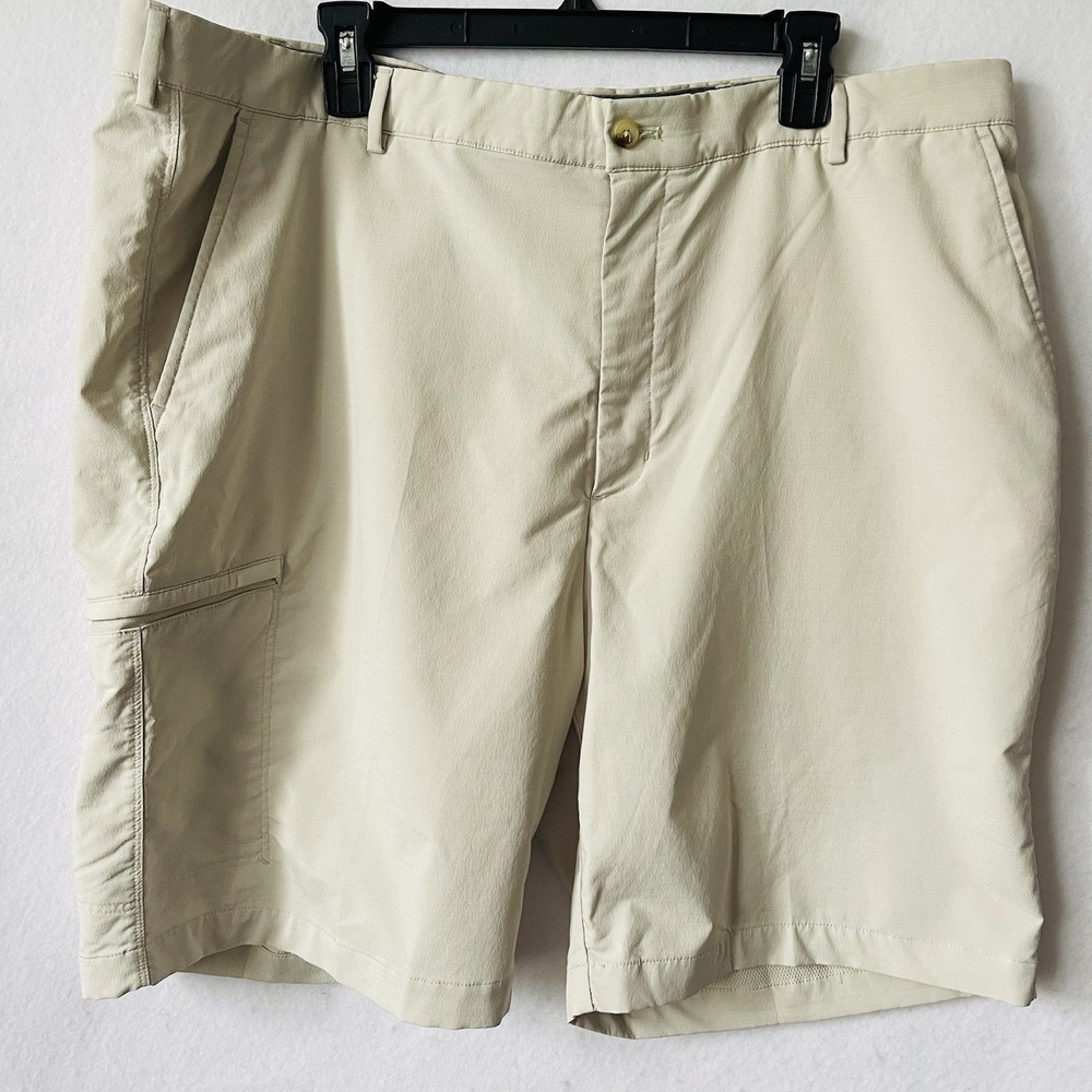 Greg Norman Men's Shorts Size 42 Khaki Five Iron Zipper Pocket EUC Golf Casual‎